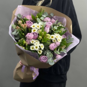 Букет "Парадайз" из кустовых пионовидных роз, альстромерий и хризантем сантини в Одинцово