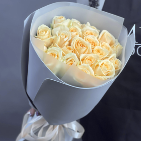 Букет из 25 роз Аваланж (50 см) в Одинцово