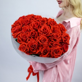 Букет "Нина" из 25 роз Эквадор (60 см) в Одинцово
