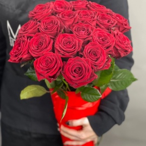 21 красная роза в конусе (50 см) в Одинцово