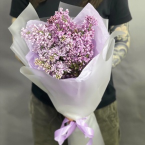 Букет из 9 веток ароматной сирени в Одинцово