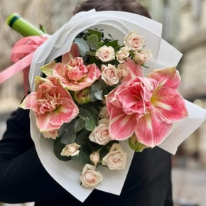 Букет "Анель" из амариллисов и кустовых роз в Одинцово