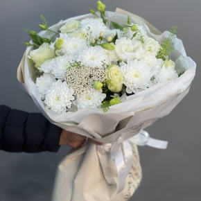 Букет "Меланхолия" из роз и хризантем в Одинцово