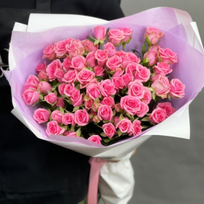 Букет "Рассвет принцессы" из 15 кустовых роз (50 см) в Одинцово
