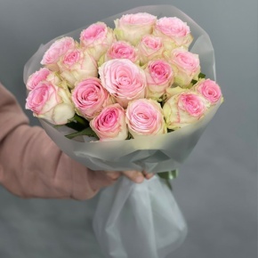 Букет из 17 роз Кения (40 см) в Одинцово