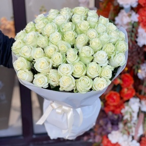 Букет 51 белая роза (50 см) в Одинцово