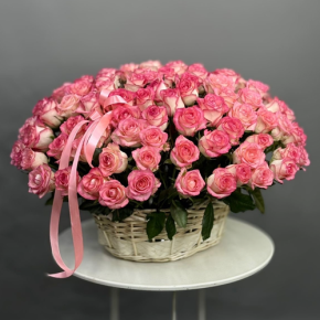 Композиция в корзине из 101 розы Джумилия в Одинцово