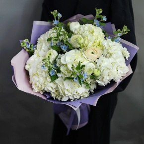 Букет из Голландских гортензий и ранункулюсов в Одинцово