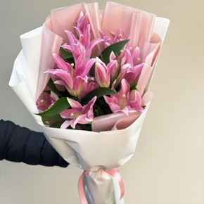 Монобукет из 9 ароматных розовых лилий в Одинцово