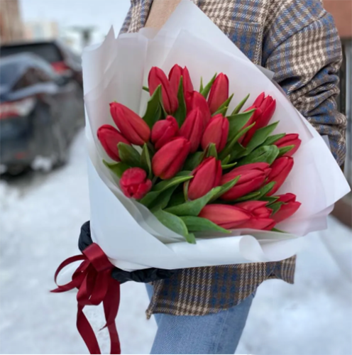 Букет красных тюльпанов в Одинцово