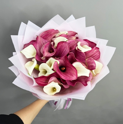 Букет из 25 нежных калл в Одинцово