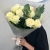 Букет белых роз с эвкалиптом (70 см) в Одинцово Букет белых роз с эвкалиптом (70 см) в Одинцово