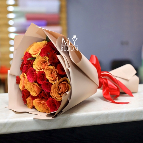 Букет 25 роз микс (50 см) в Одинцово